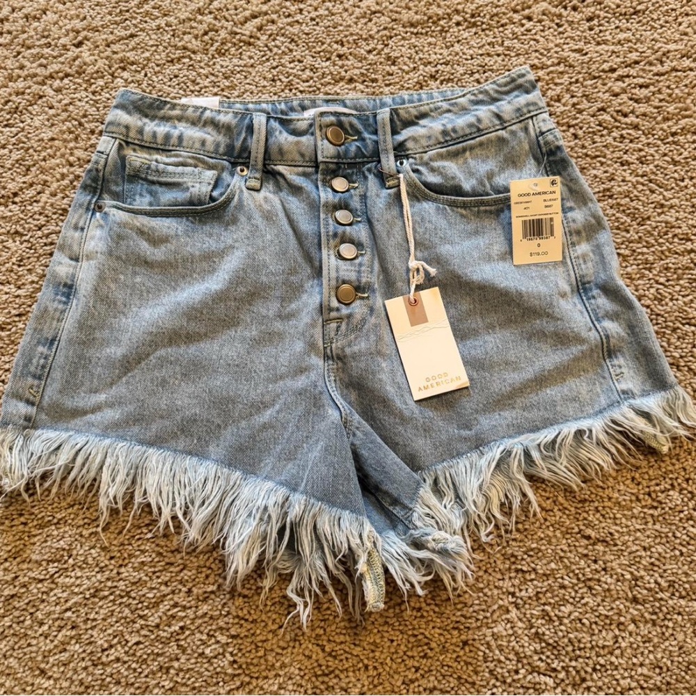 NWT Good American Bombshell Denim Shorts